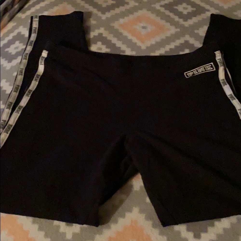 VS Pink leggings size L